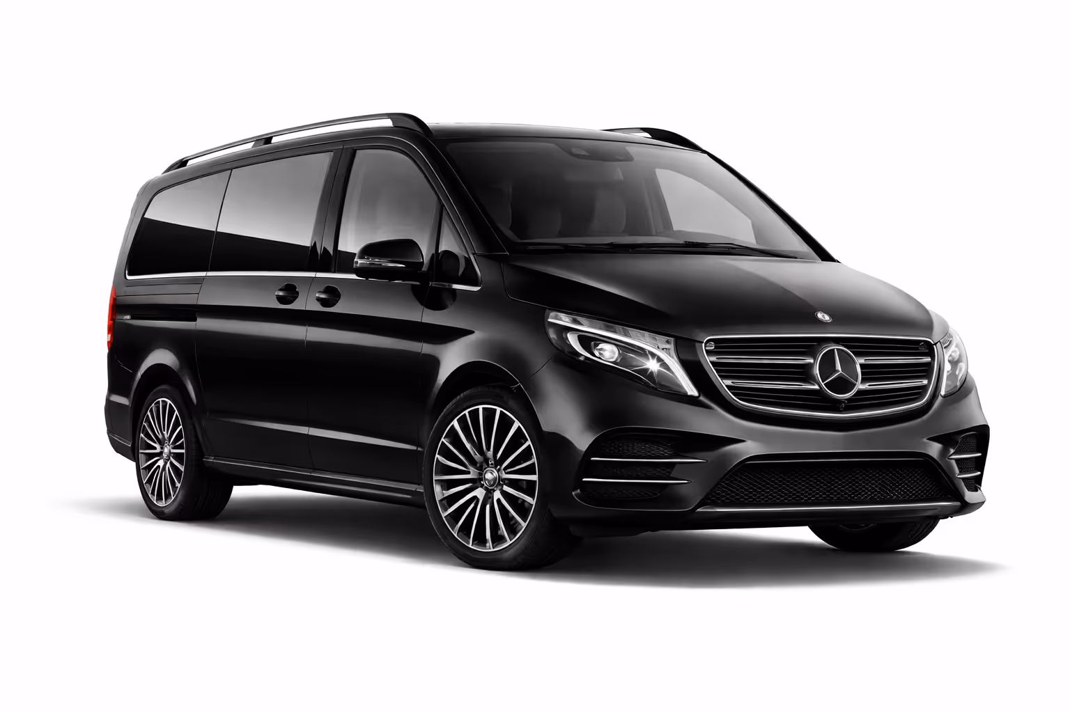 梅赛德斯-奔驰 V 级——专为机场接送与商务出行打造的 VIP 专车